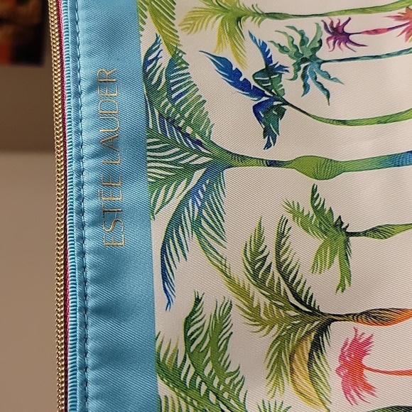 Estee Lauder Cosmetic pouch - Picture 2 of 6